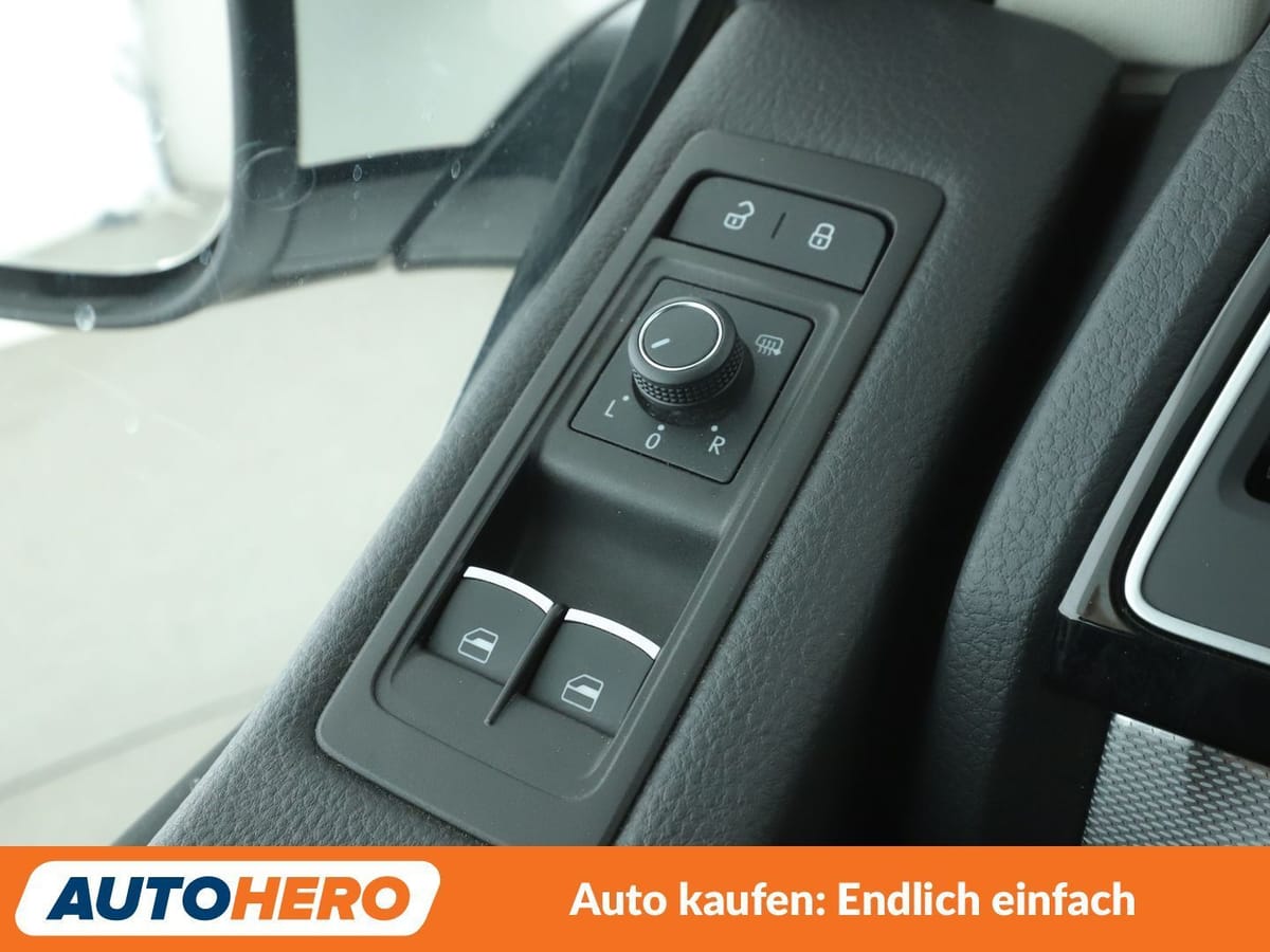 Volkswagen T6 Multivan 2.0 TDI Highline 4Motion Aut. NAVI foto 24