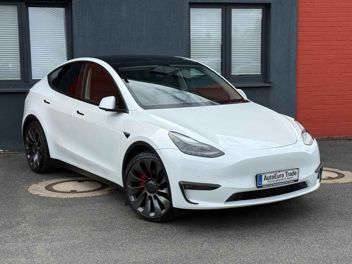 Tesla Model Y Performance Dual AWD SOH 91,4% NEU TÜV