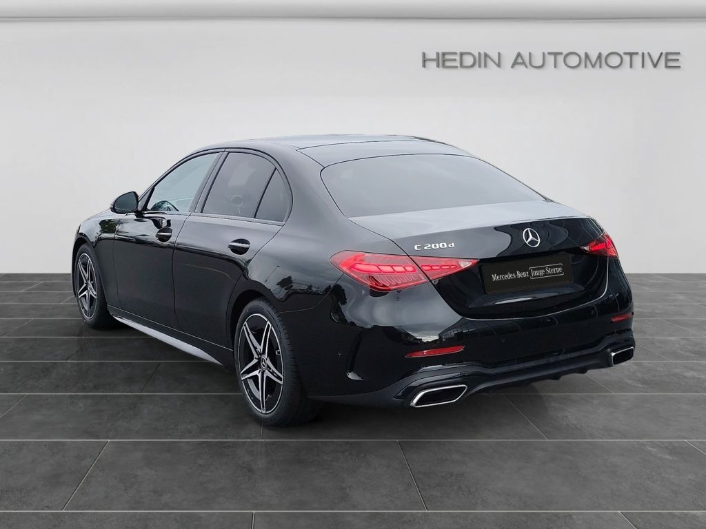 Mercedes-Benz C 200 d AMG DIGLI NIGHT DISTR MBUX 360° foto 3