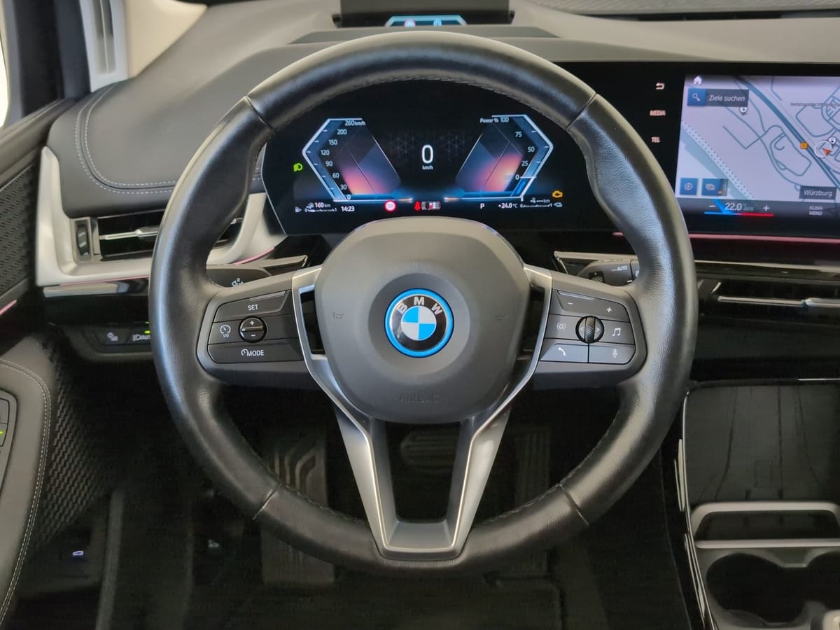 BMW 225e xDrive Active Tourer Navi LED 360° HuD ACC foto 5