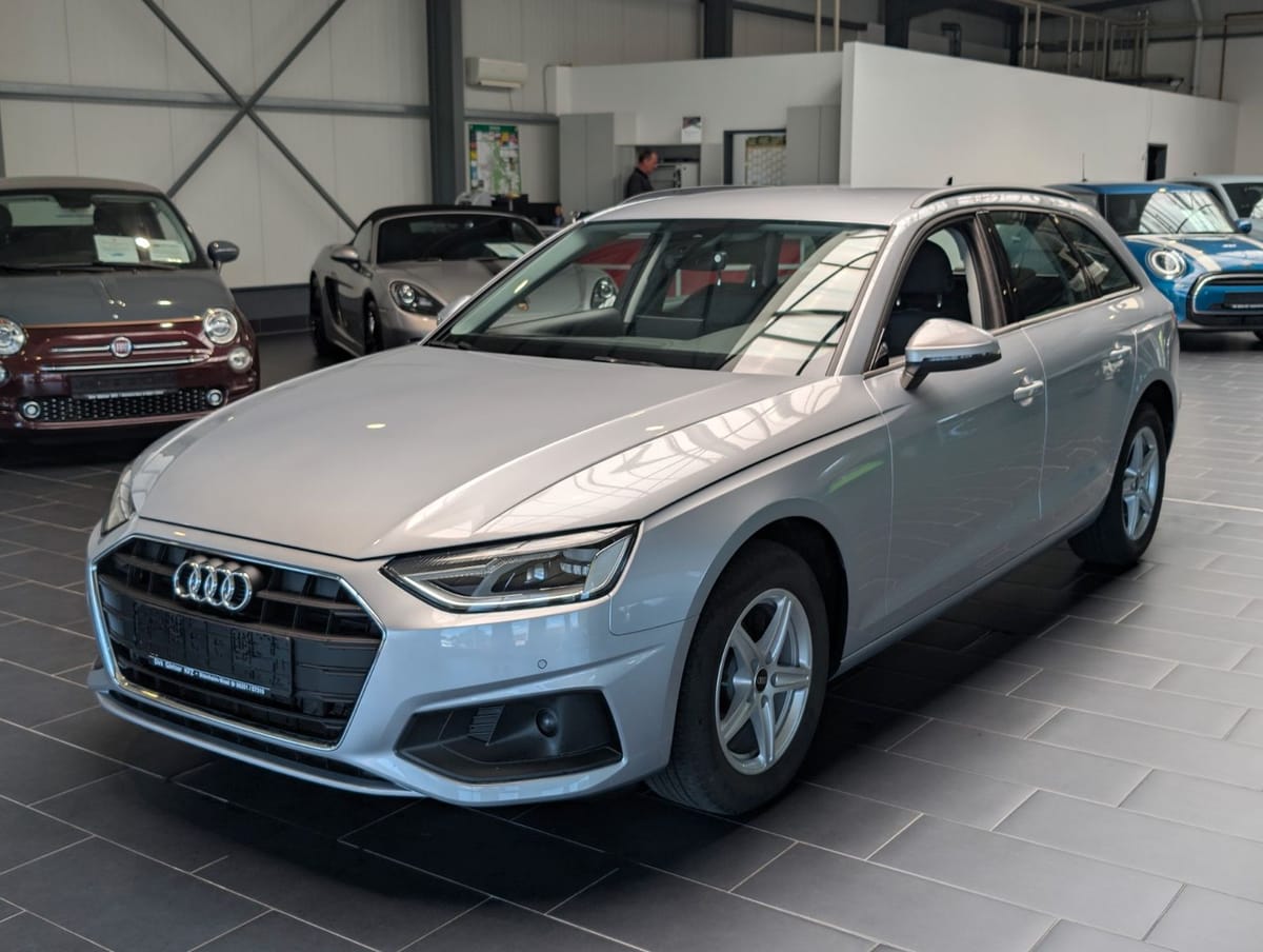 Audi A4 Avant 30 TDI S tronic 8-fach foto 1