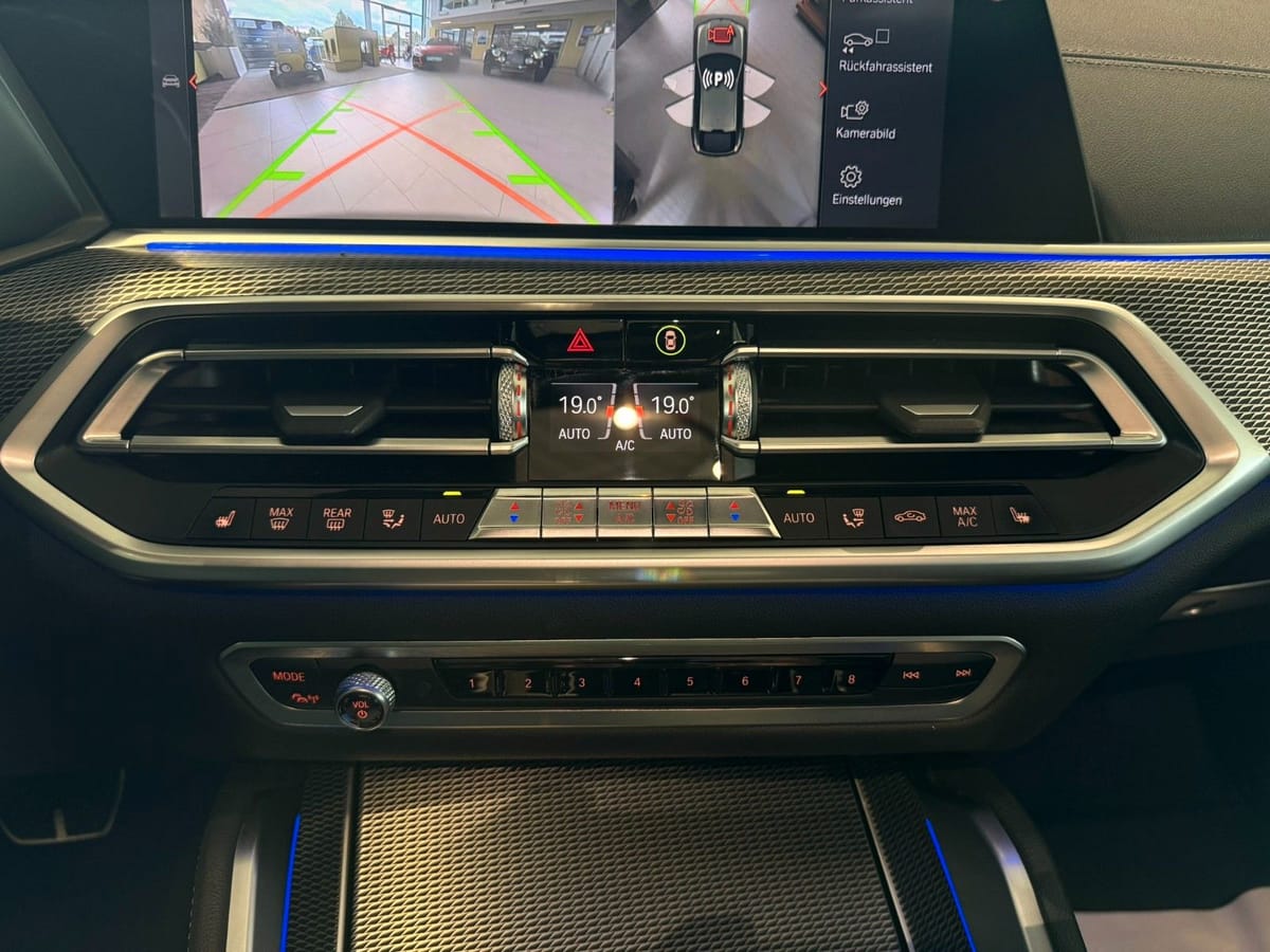 BMW X6 M50 i*Ambiente*Pano.*AHK*HUD*360°*H/K* foto 24