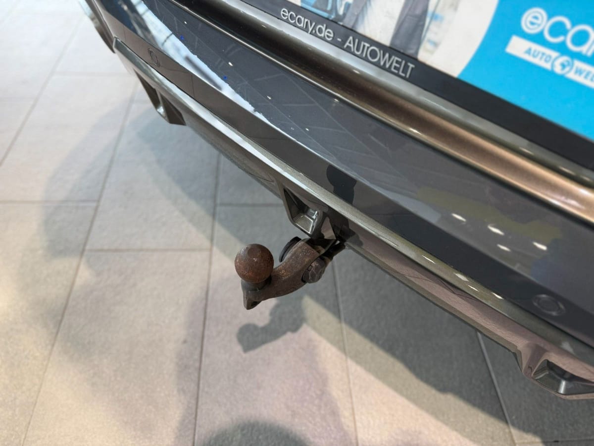 BMW X6 M50 i*Ambiente*Pano.*AHK*HUD*360°*H/K* foto 8