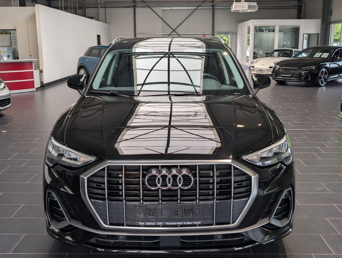 Audi Q3 35 TDI S line foto 3