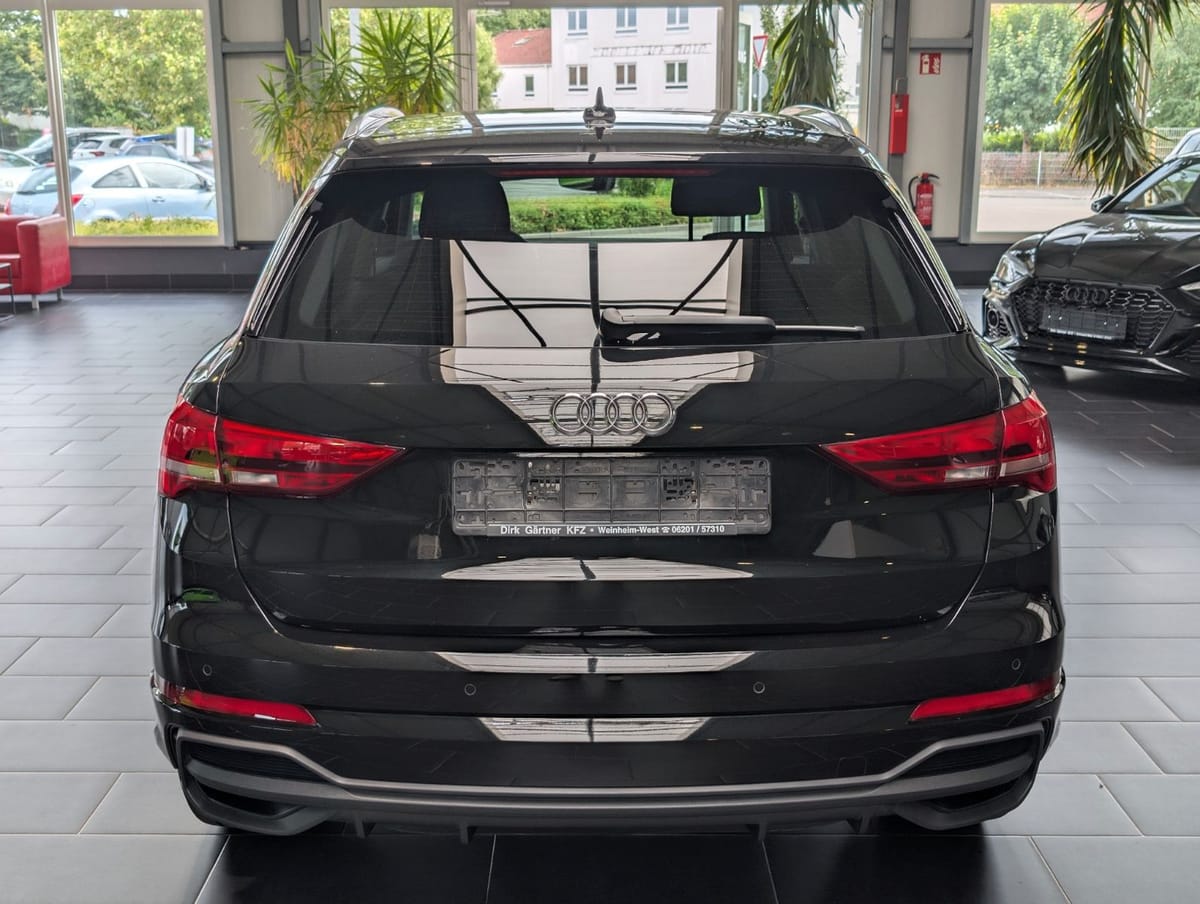Audi Q3 35 TDI S line foto 4