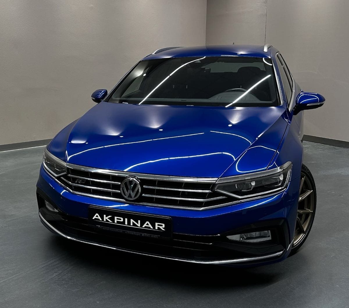Volkswagen Passat Var. R-Line 4M SLS-TUNING 1.HD 360° STHZ
