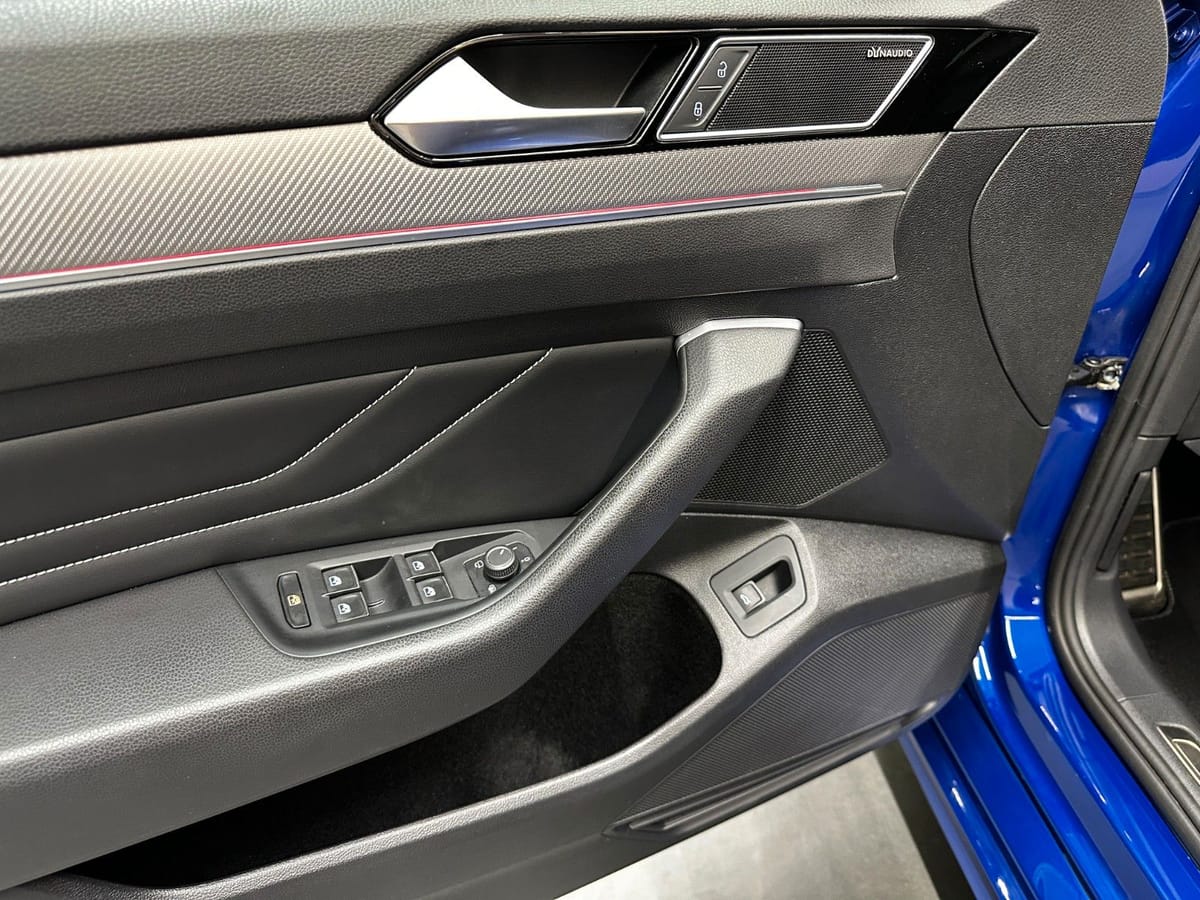 Volkswagen Passat Var. R-Line 4M SLS-TUNING 1.HD 360° STHZ foto 11