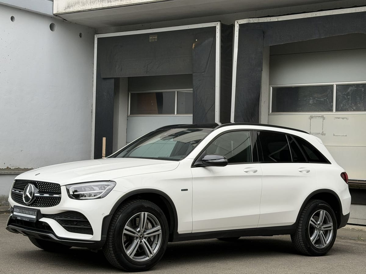 Mercedes-Benz GLC 300 e 4M AMG Night LED Pano MBUX Rü-Kamera foto 2