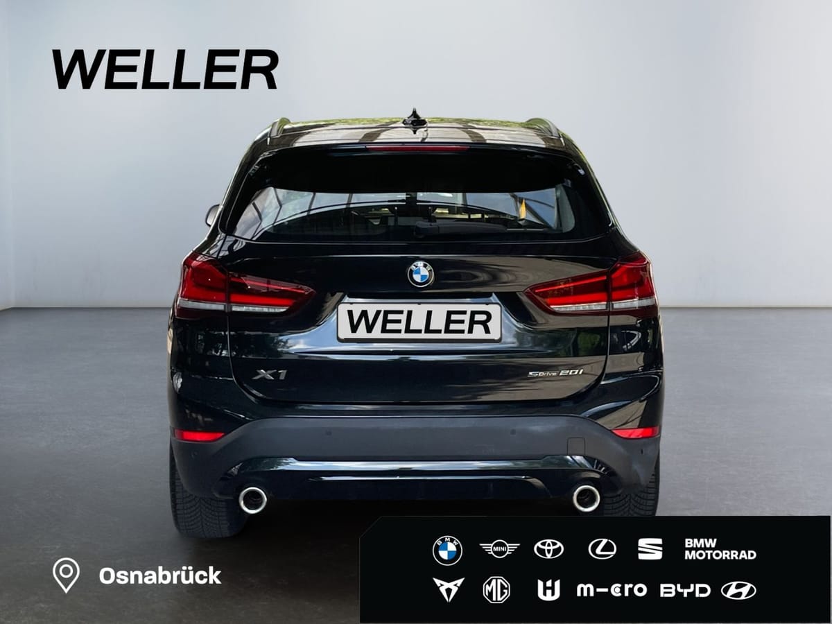 BMW X1 sDrive20i Sport Line PANO SHZ PDC ACC foto 6