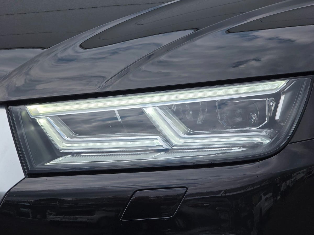 Audi SQ5 3.0 TDI quattro (Digital Tacho Alcantara) foto 6