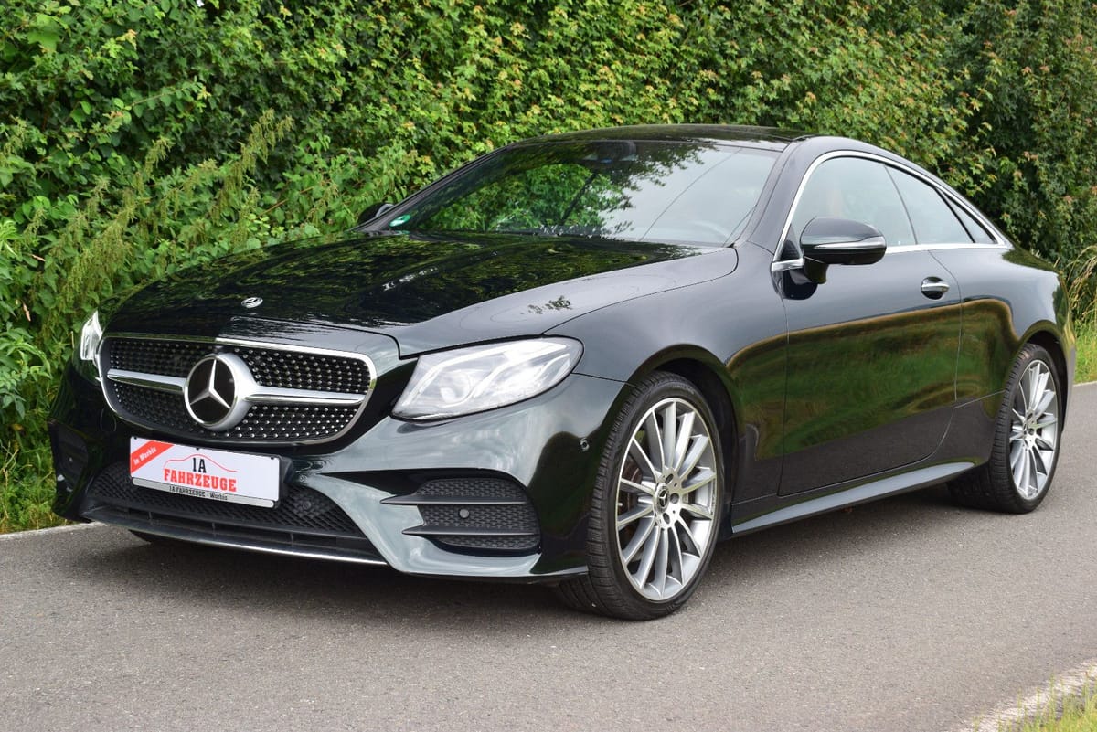 Mercedes-Benz E 400 Coupe 4M AMG LED Pano Widescreen DAB foto 2