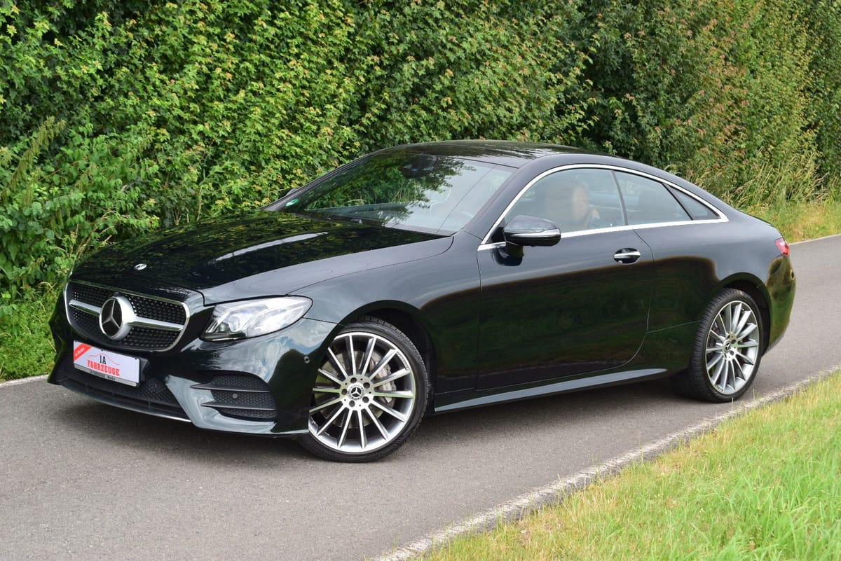 Mercedes-Benz E 400 Coupe 4M AMG LED Pano Widescreen DAB foto 5