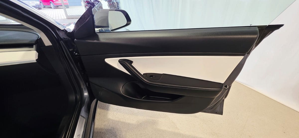 Tesla Model 3 Long Range Dual AWD foto 17