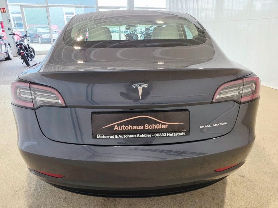 Tesla Model 3 Long Range Dual AWD foto 4