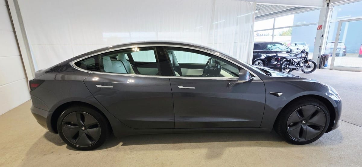 Tesla Model 3 Long Range Dual AWD foto 6