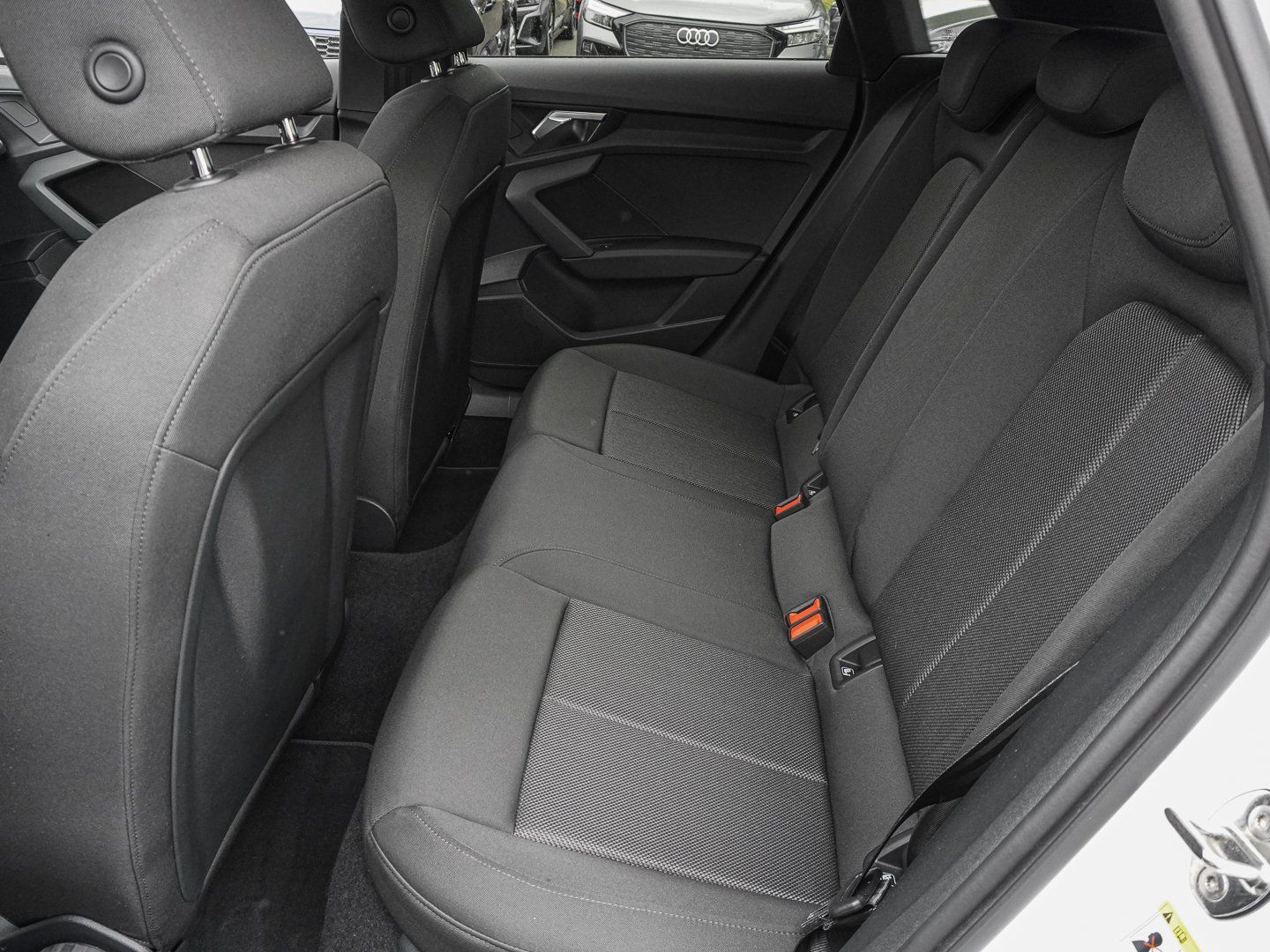 Audi A3 Sportback 30 TDI LED NAVI SHZ SPUR 18ALU foto 15