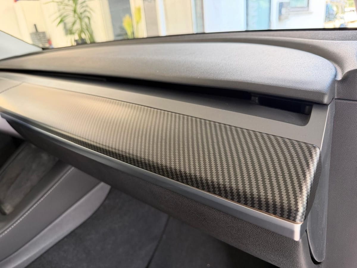 Tesla Model Y RWD Premium Matrix Autopilot AHK 20 Zoll foto 22