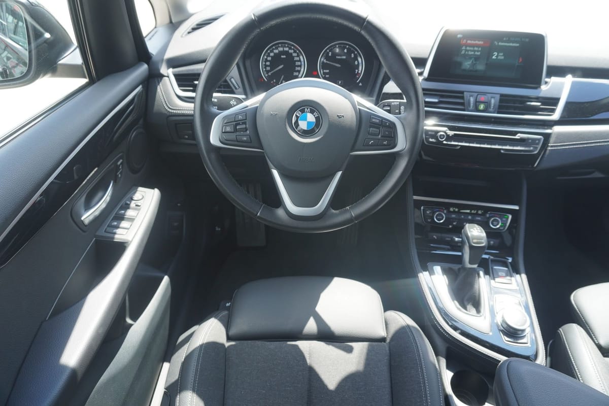 BMW 225 xe Sport Line xDrive LED Navi Sitzheizung foto 18