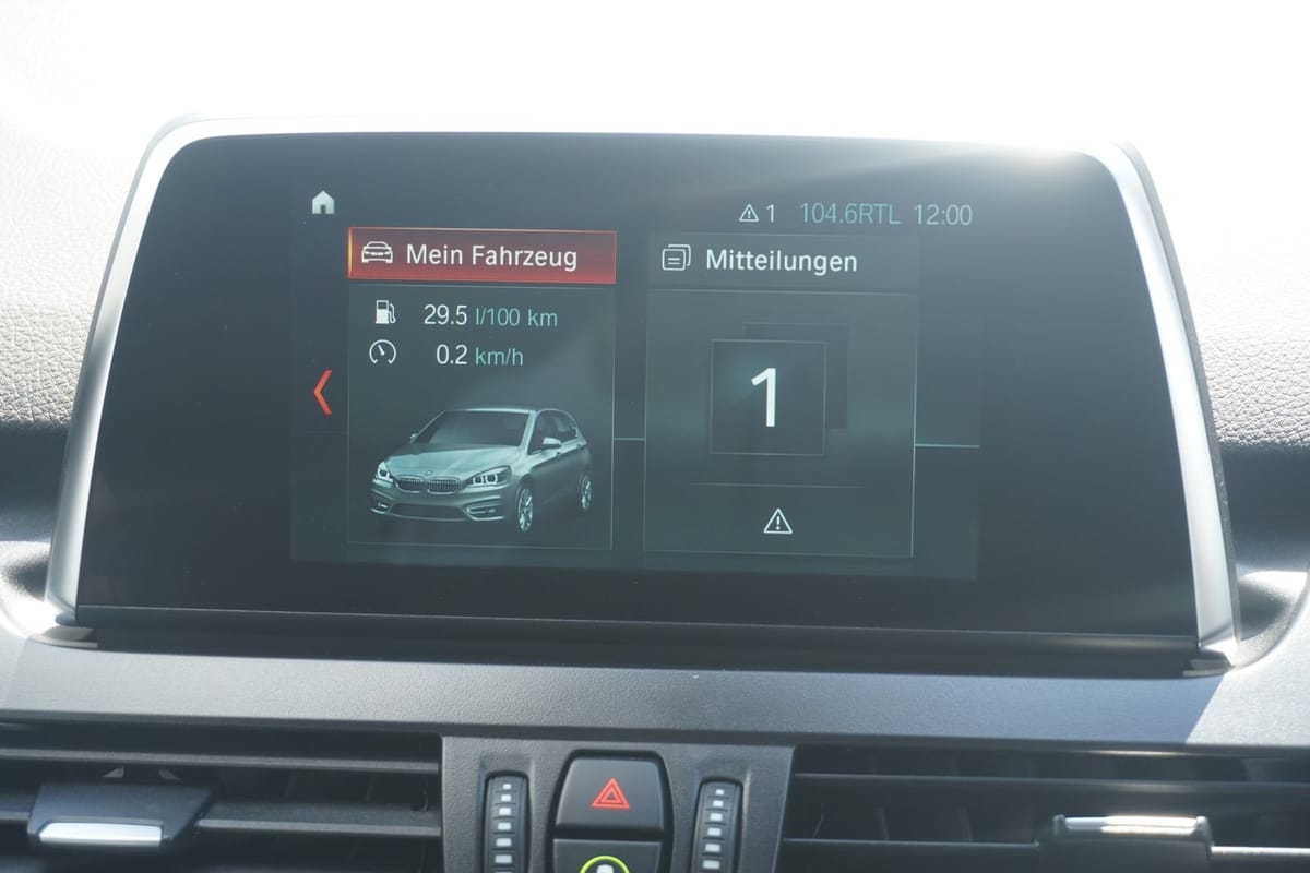 BMW 225 xe Sport Line xDrive LED Navi Sitzheizung foto 24