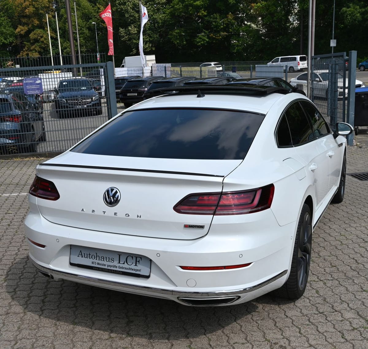 Volkswagen Arteon 2.0 TSI 4Motion R-Line Pano Navi LED CAM foto 10