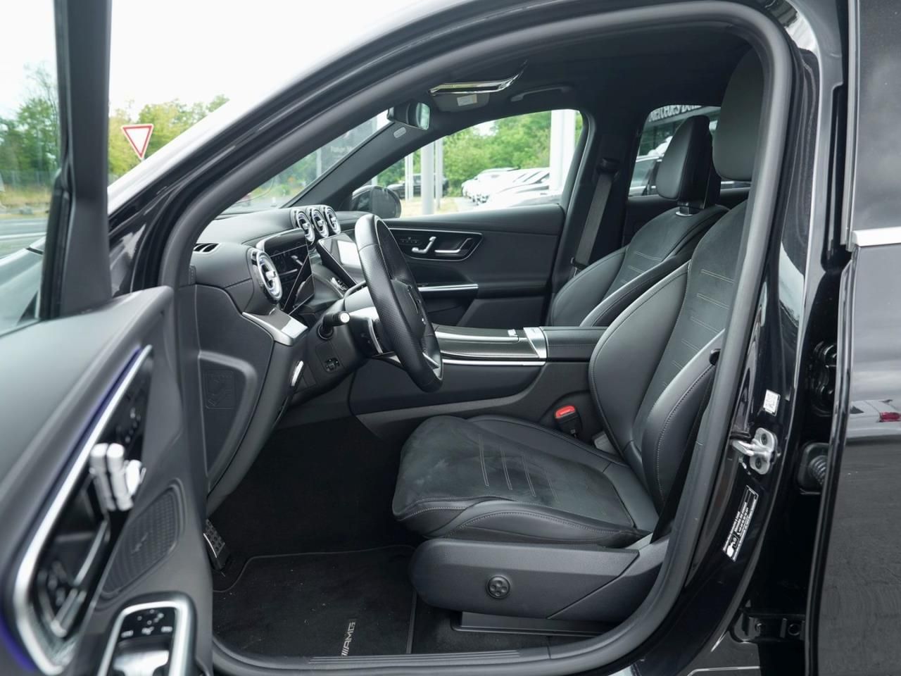Mercedes-Benz GLC 220 d 4M Coupé AMG Panorama Distronic Standh foto 7