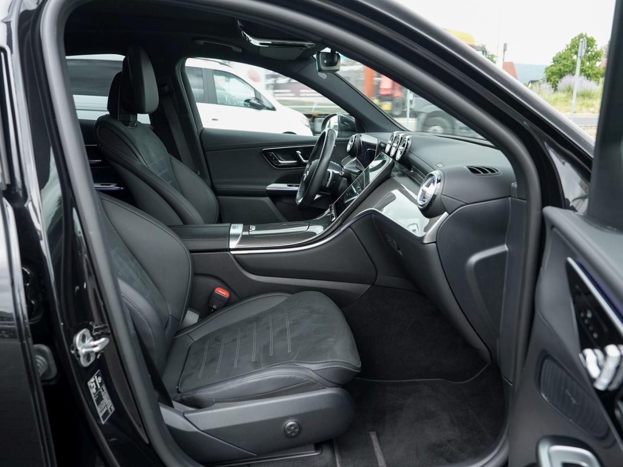 Mercedes-Benz GLC 220 d 4M Coupé AMG Panorama Distronic Standh foto 9