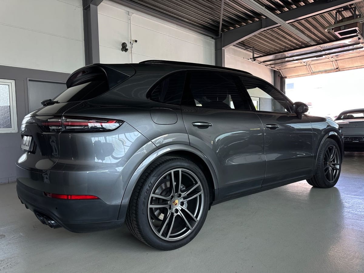 Porsche Cayenne S Sport-Chrono BOSE 360° AHK foto 4