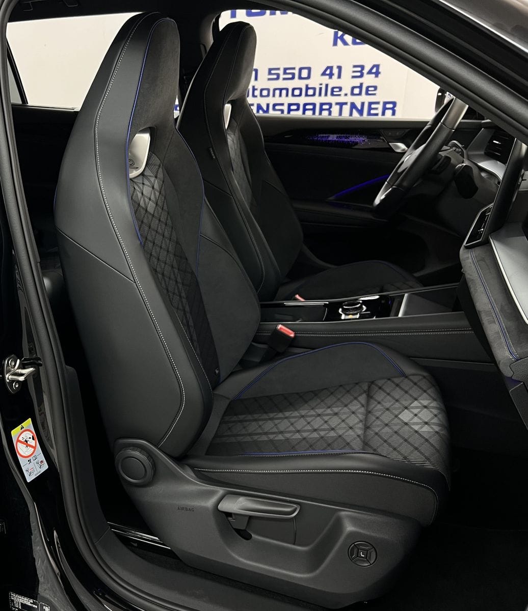 Volkswagen Tayron R-Line 7Sitz 2.0TDI 110kW NAVI LED P.Dach foto 21