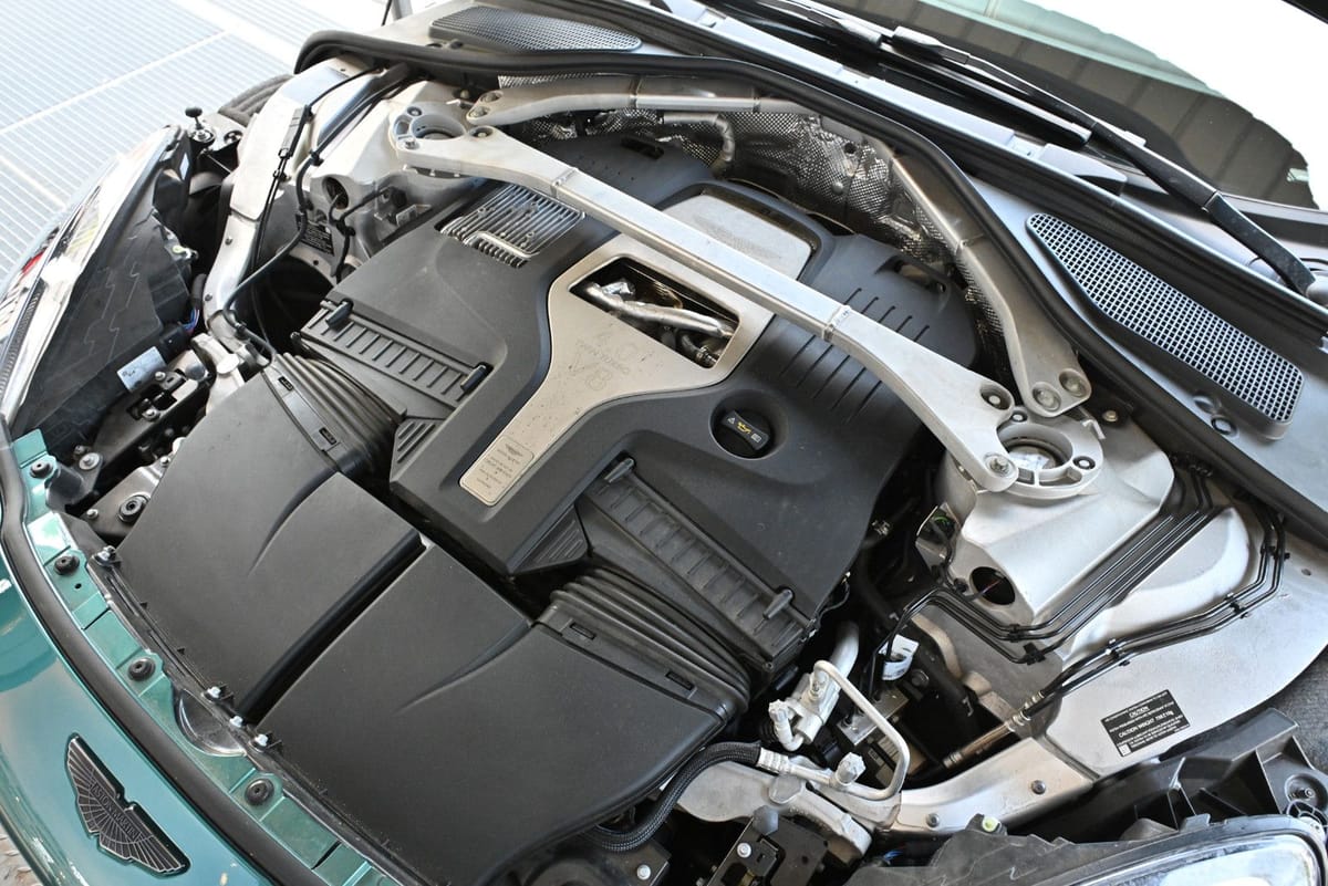 Aston Martin DBX 707/Abs.Voll!/Carbon/Folie/Echte Vollaussta! foto 17