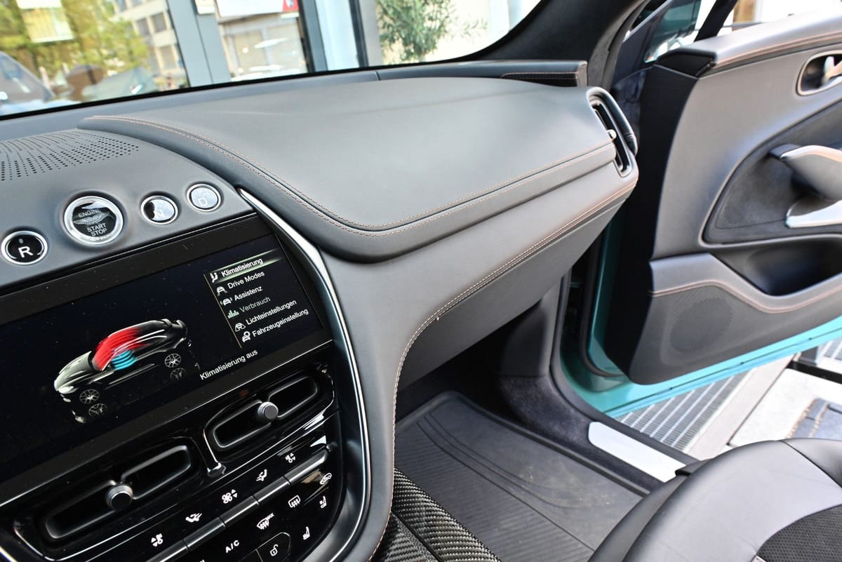 Aston Martin DBX 707/Abs.Voll!/Carbon/Folie/Echte Vollaussta! foto 24