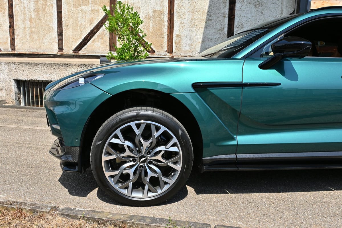 Aston Martin DBX 707/Abs.Voll!/Carbon/Folie/Echte Vollaussta! foto 9
