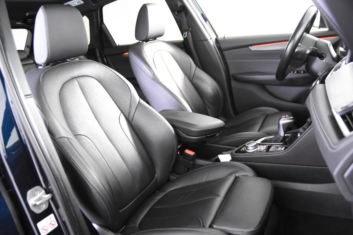 BMW 225 xe Luxury *1.Hand*Pano.*Leder*Ambiente* foto 3