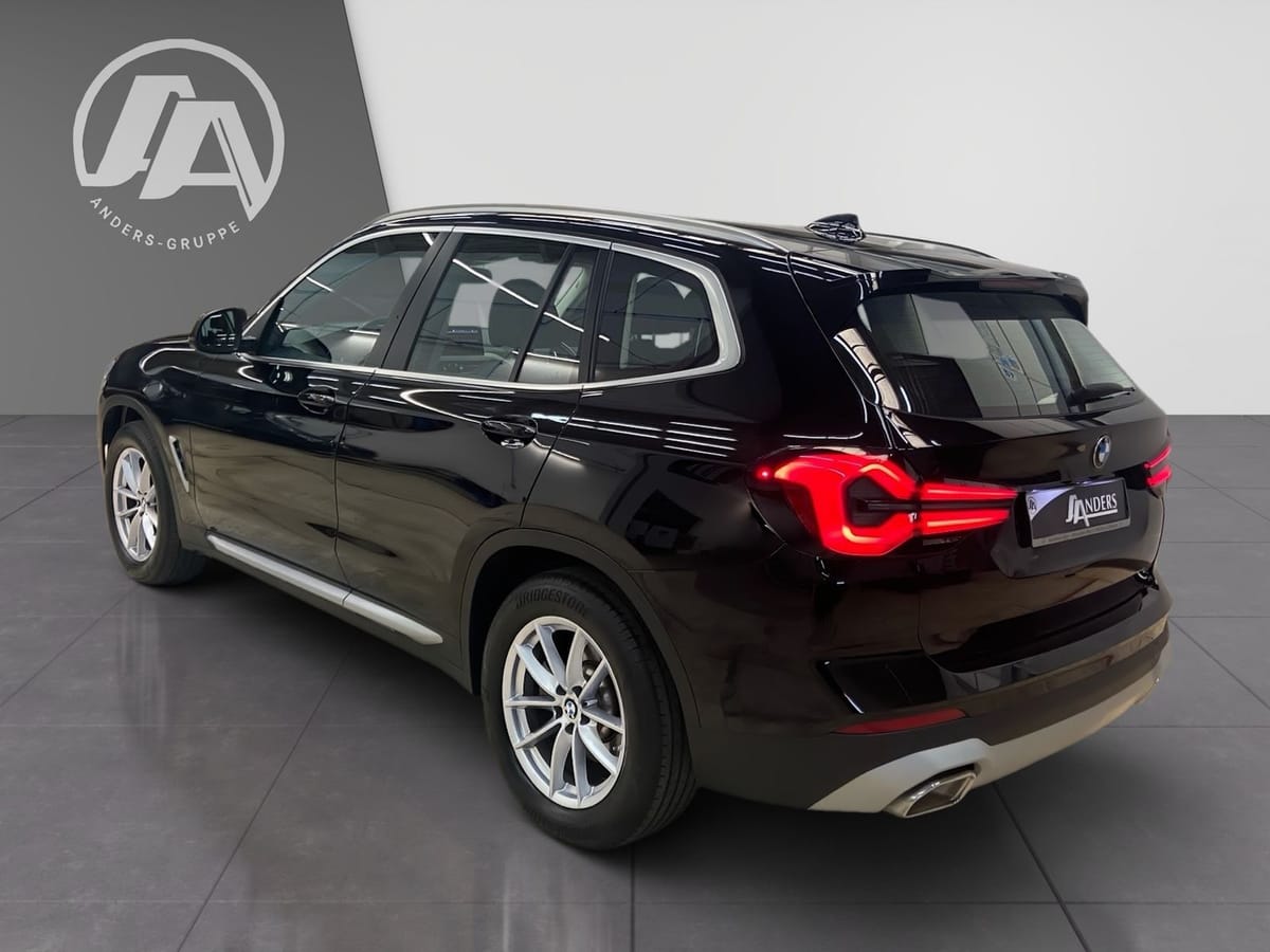 BMW X3 xDrive 20i LED Sitzhzg. Kam PDC Navi LMR foto 3