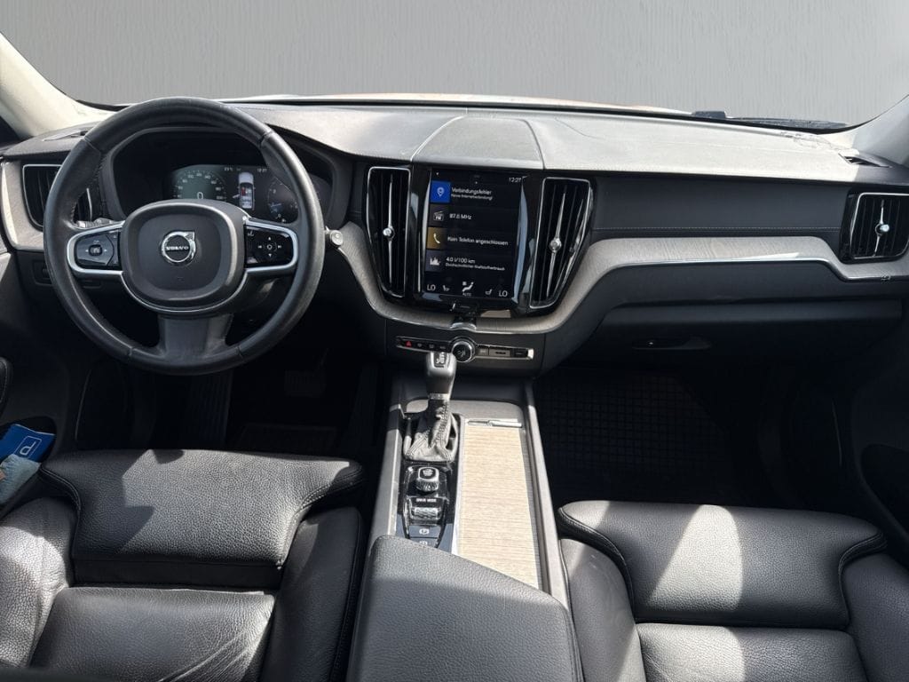 Volvo XC60 T6 AWD Inscription AHK Pano LED Sound Alarm foto 15