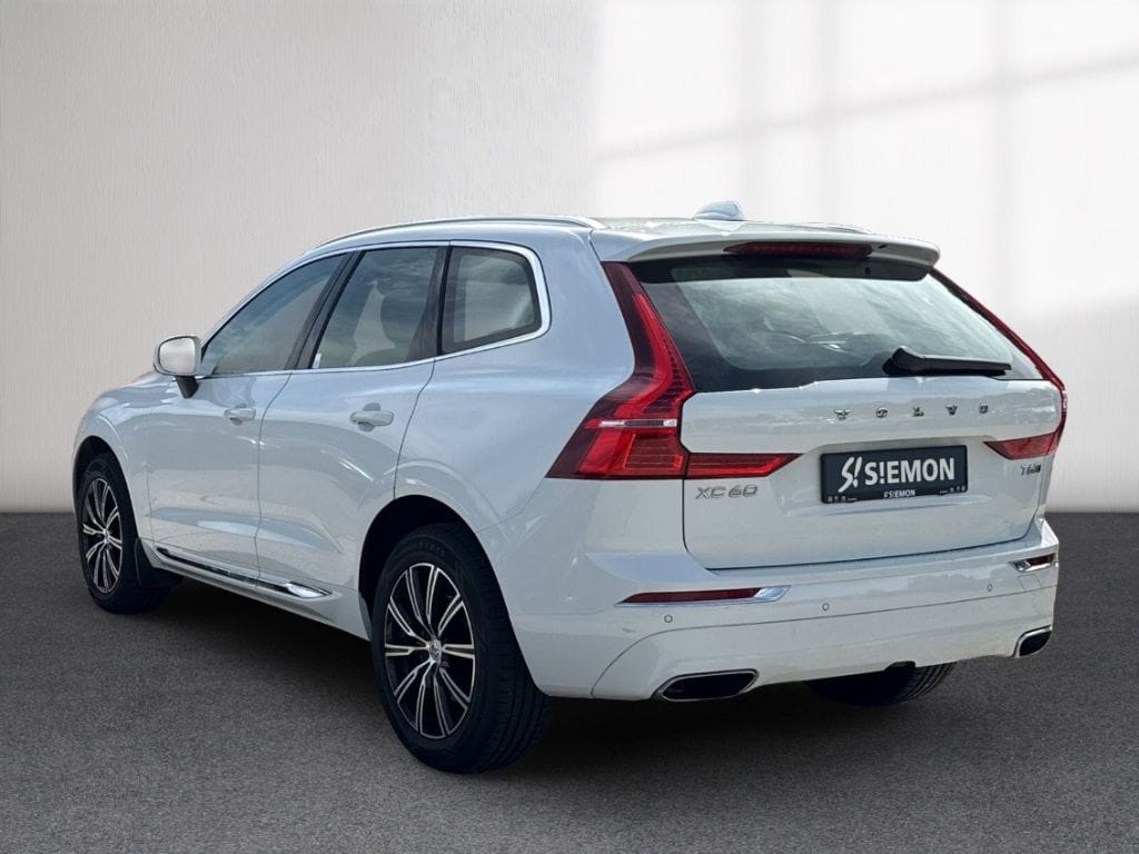 Volvo XC60 T6 AWD Inscription AHK Pano LED Sound Alarm foto 3