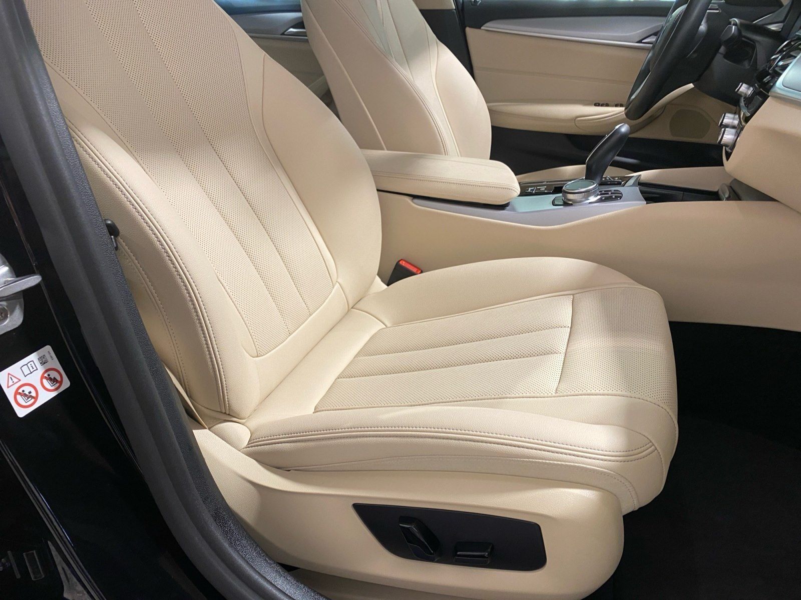 BMW 520d Touring AHK LiveCockpitProf Kamera Alarm foto 11