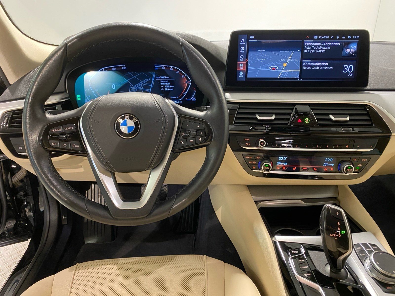 BMW 520d Touring AHK LiveCockpitProf Kamera Alarm foto 7