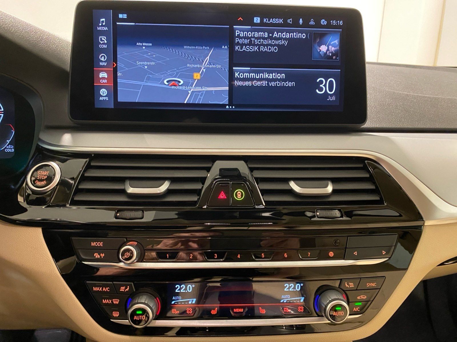 BMW 520d Touring AHK LiveCockpitProf Kamera Alarm foto 10