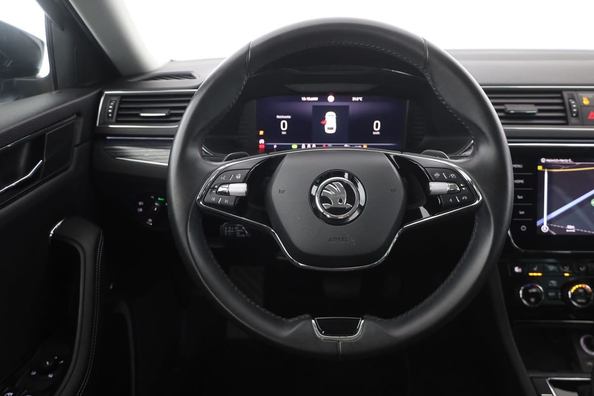 Skoda Superb Combi 2.0 TSI DSG Style LED Navi Kamera foto 14