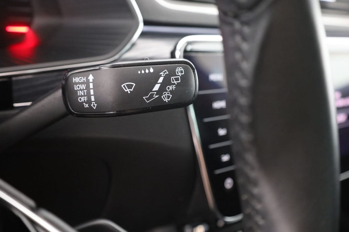 Skoda Superb Combi 2.0 TSI DSG Style LED Navi Kamera foto 17