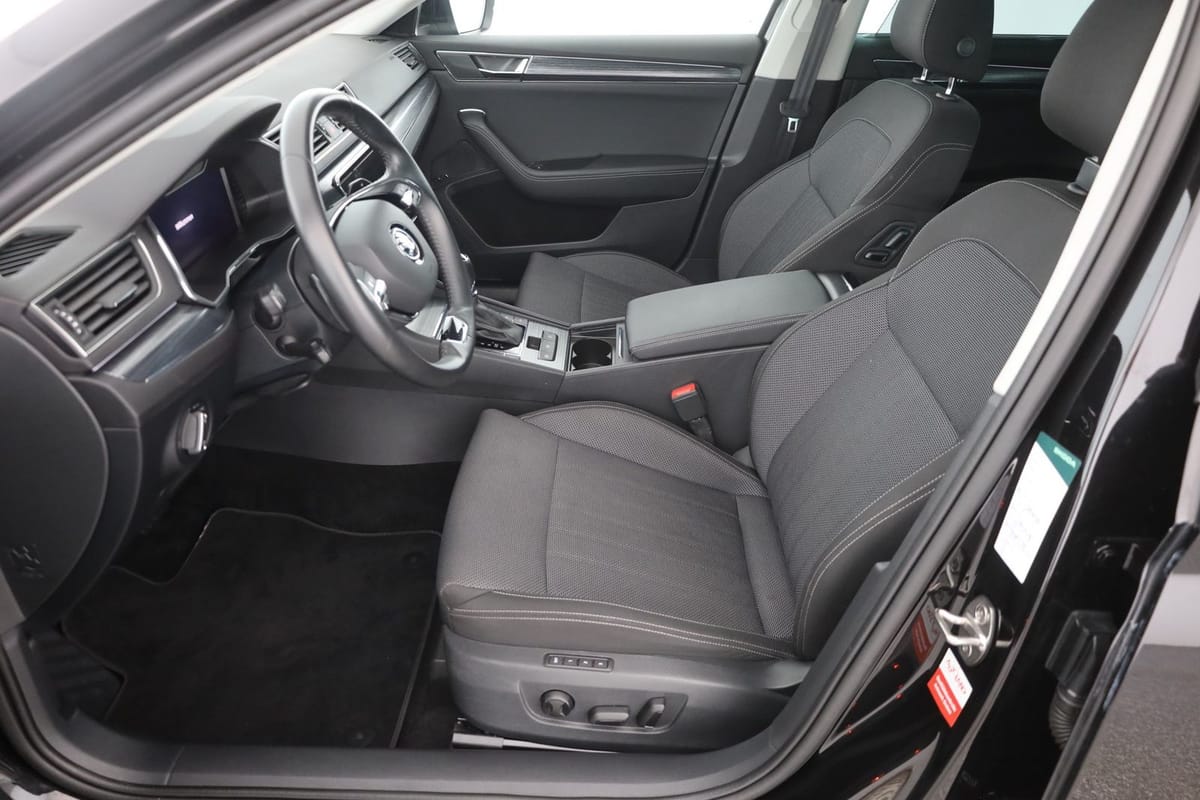 Skoda Superb Combi 2.0 TSI DSG Style LED Navi Kamera foto 22