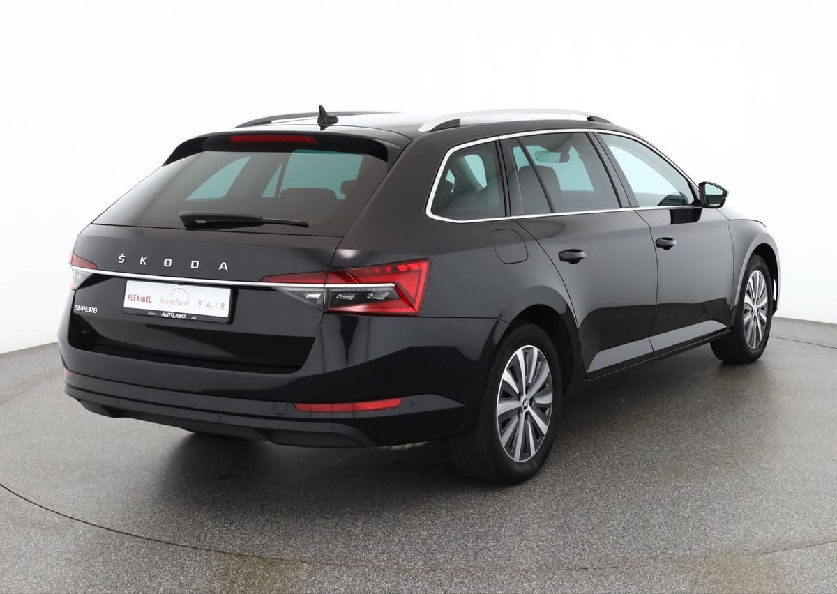 Skoda Superb Combi 2.0 TSI DSG Style LED Navi Kamera foto 5