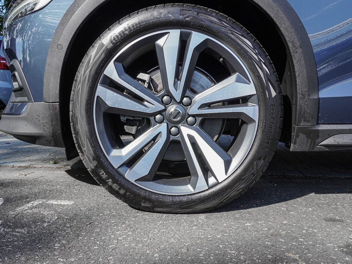Volvo V60 Cross Country B4 D AWD Plus Bright PANO AHK foto 7