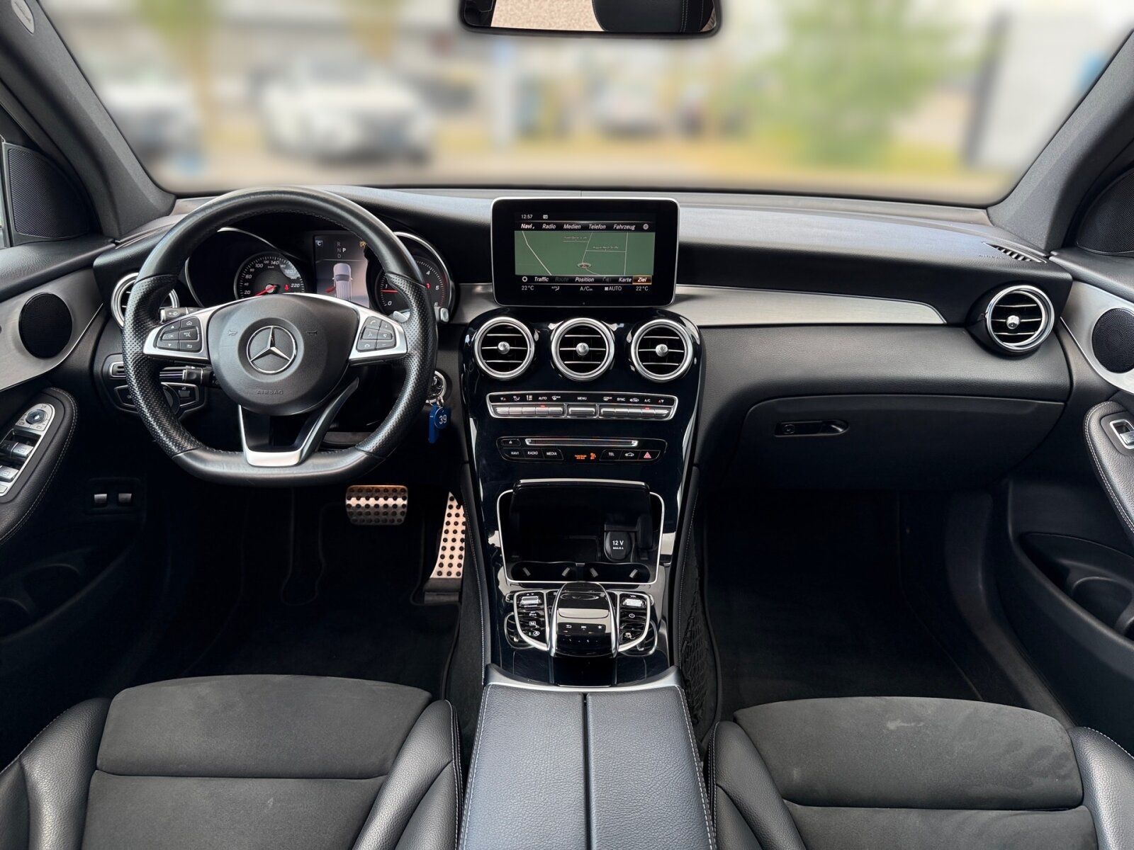 Mercedes-Benz GLC 250 d 4M *AMG*AHK*PANO*NAVI*TEMPOMAT*SHZ* foto 10