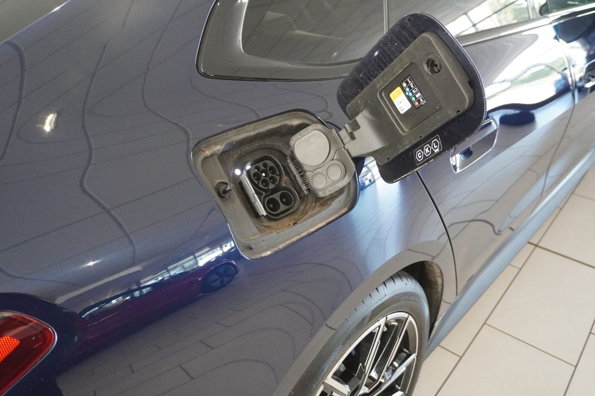 BMW i4 Gran Coupe 40 eDrive M-SPORT NAVI/LED/360°/SH foto 13