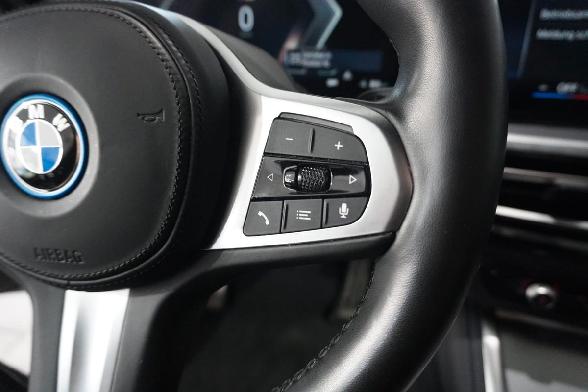 BMW i4 Gran Coupe 40 eDrive M-SPORT NAVI/LED/360°/SH foto 24