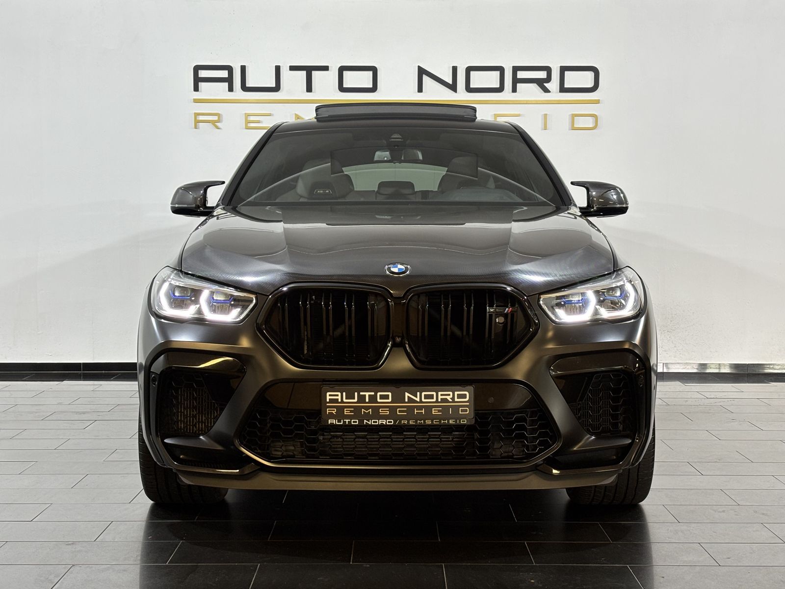 BMW X6 M Competition Carbon SKY FROZEN Laser B&W foto 2