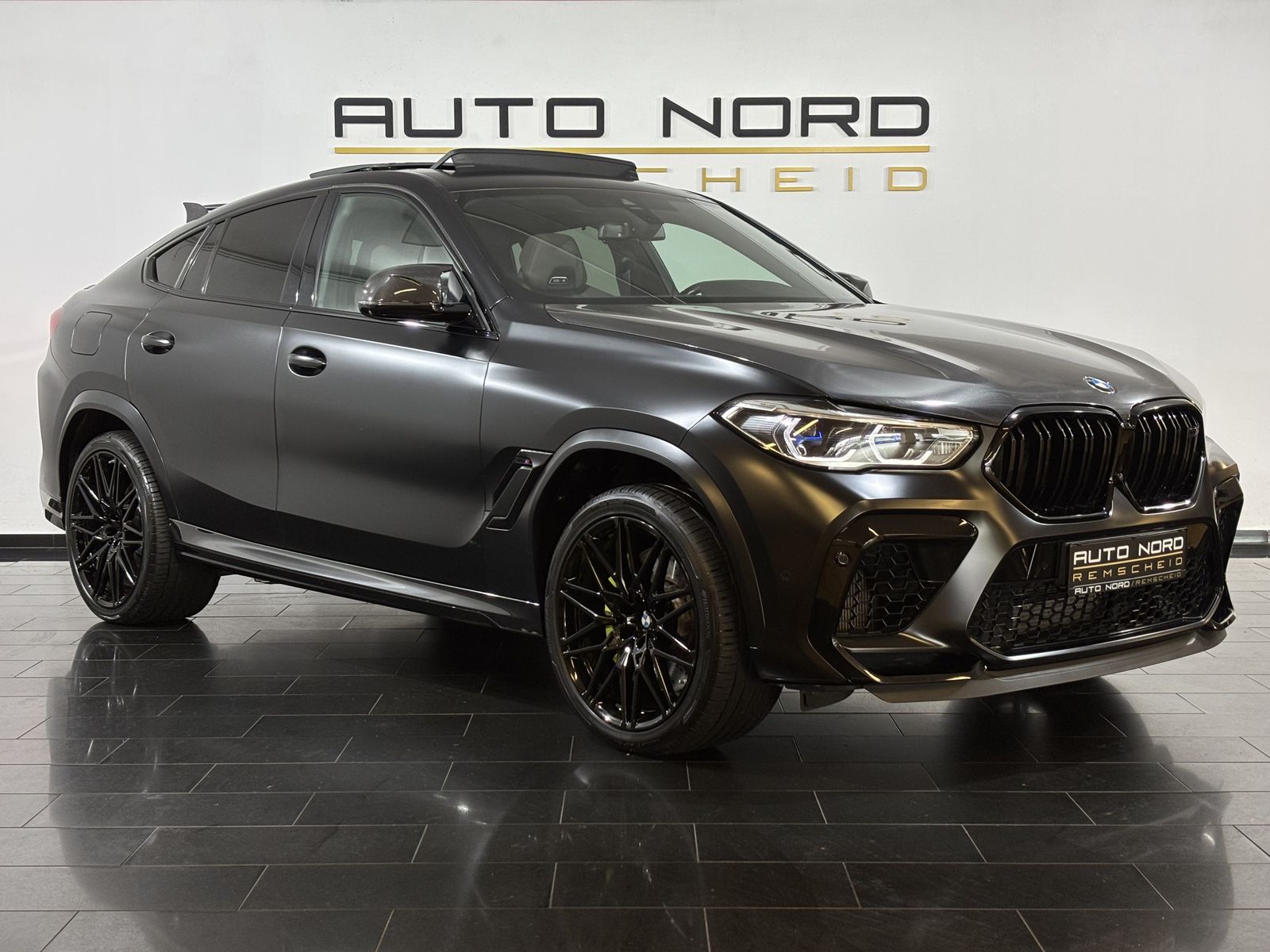 BMW X6 M Competition Carbon SKY FROZEN Laser B&W foto 3