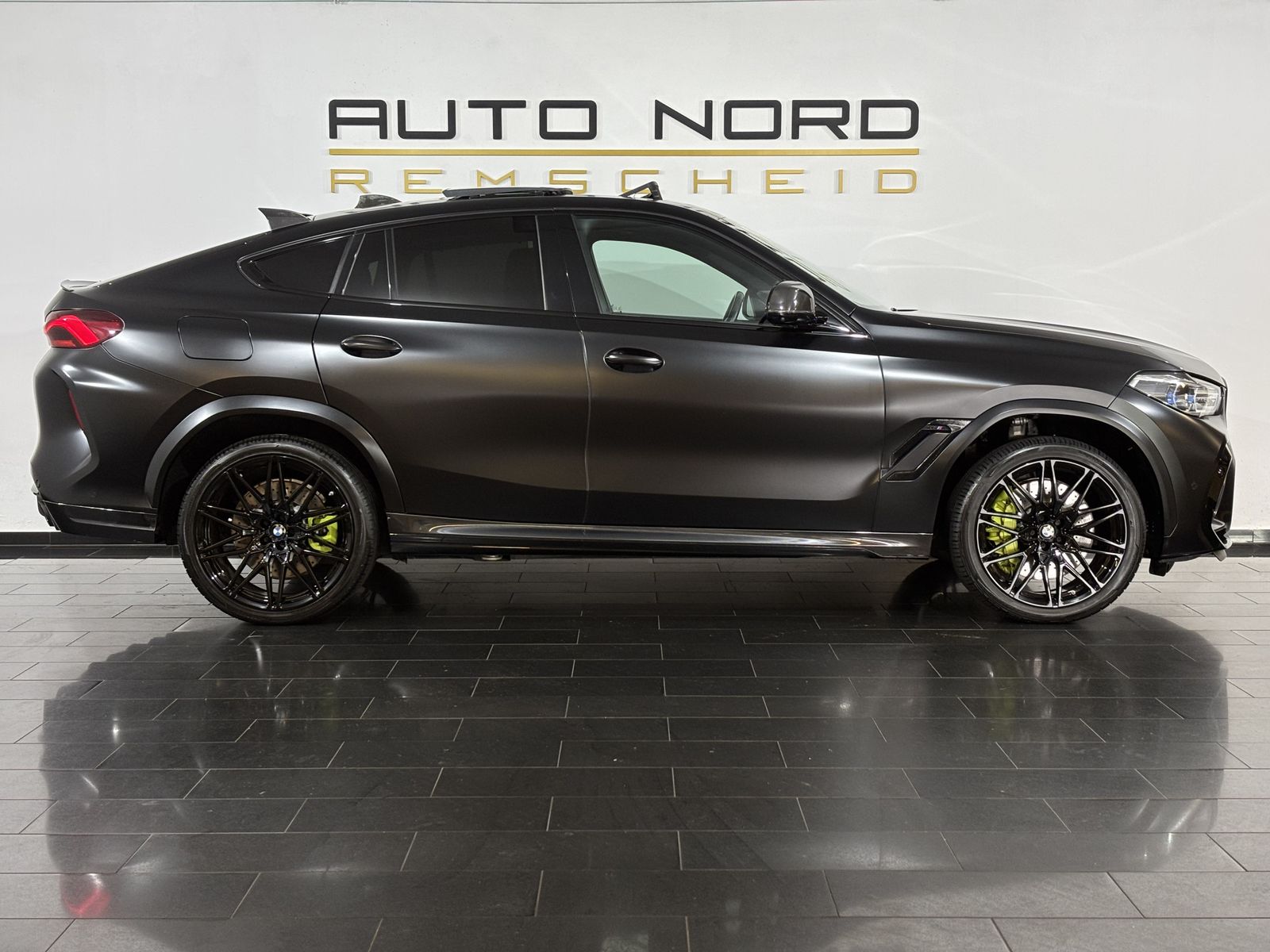 BMW X6 M Competition Carbon SKY FROZEN Laser B&W foto 5