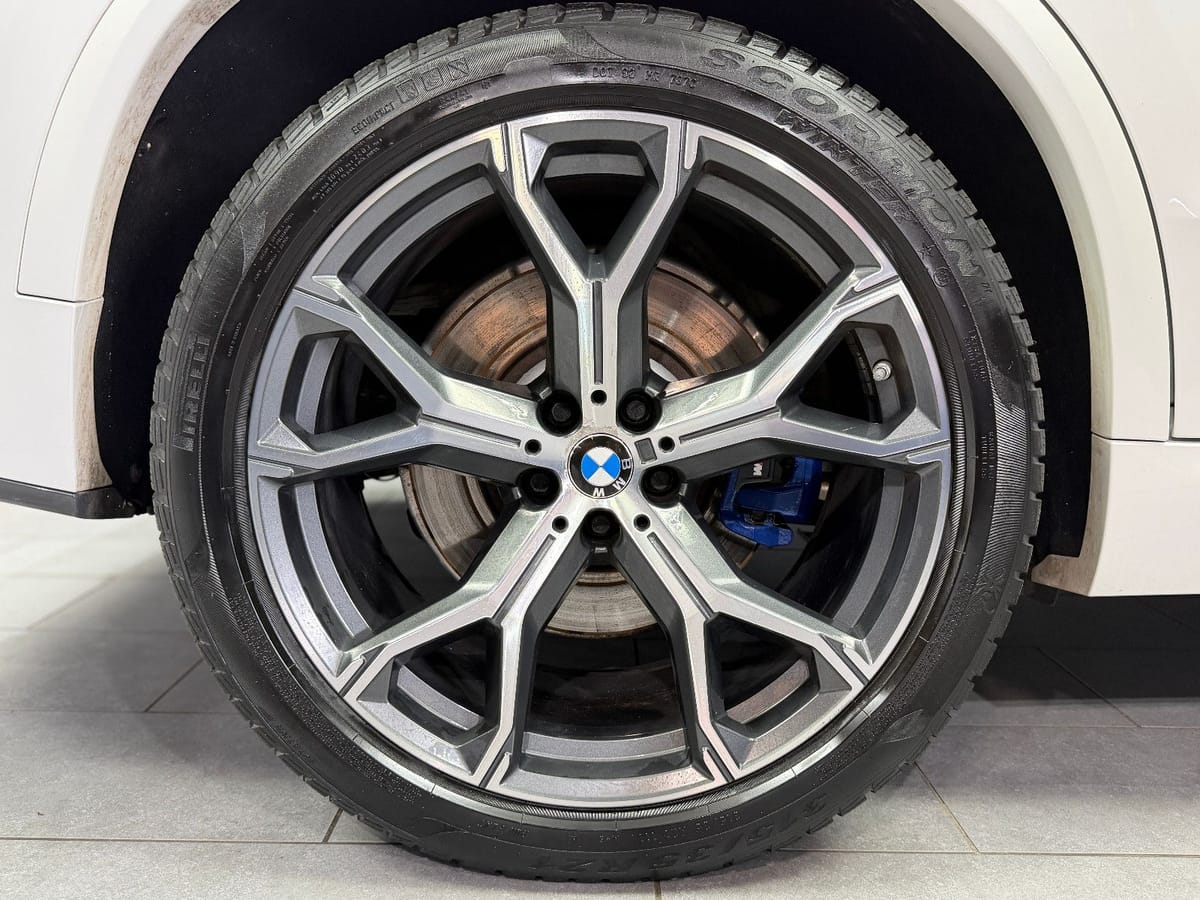 BMW X5 M50d LASER H&K 360° PANO GESTIK AHK HuD foto 18